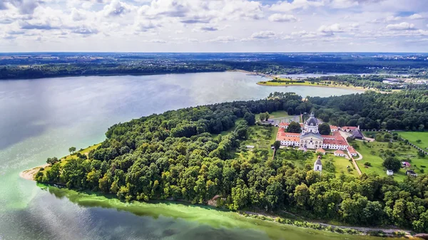 Kaunas, Litvanya: Pazaislis manastır ve kilise