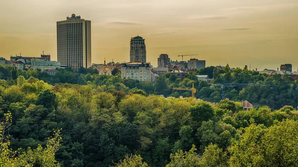 Kyjev nebo Kiyv, Ukrajina: letecký panoramatický pohled na centrum města — Stock fotografie