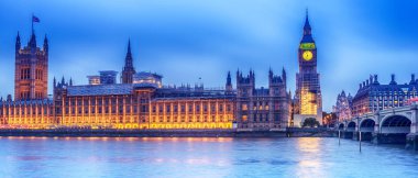 Londra, Birleşik Krallık: Westminster Sarayı ile Big Ben, Elizabeth kule, Thames Nehri her bakıldığında