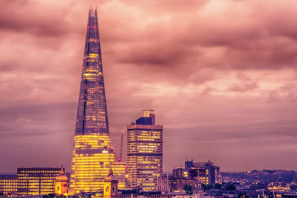 London, Wielka Brytania: lotnicze noc widok na miasto — Zdjęcie stockowe