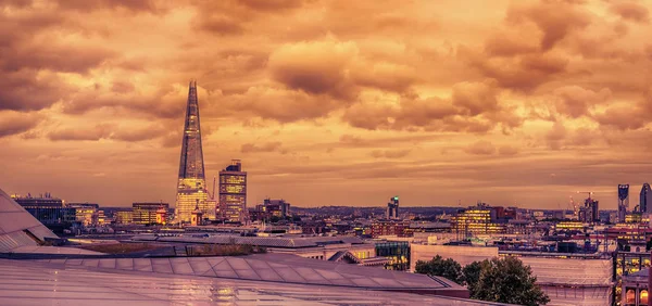 London, Storbritannien: aerial natt utsikt över staden — Stockfoto