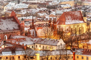 Vilnius, Litvanya: kışın tarihi kentin havadan görünümü