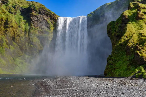 Водоспад Skogafoss, Ісландія — стокове фото