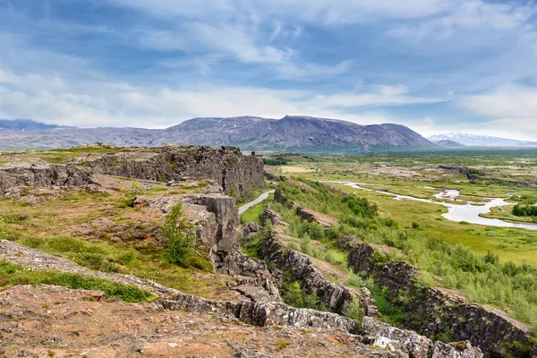 Hermosa vista en el Parque Nacional Thingvellir, al sur de Islandia —  Fotos de Stock