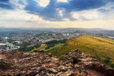 Cityscape görünümü Edinburgh kimden Arthur'un koltuk, İskoçya, Birleşik Krallık