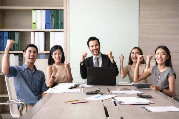 Business people happy after signing agreement, successful teamwork Royalty Free Stock Photos
