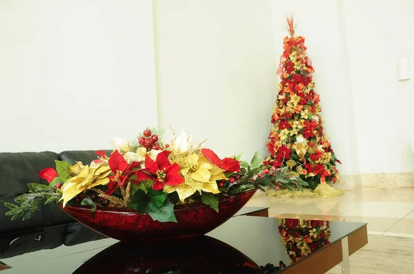 Decorazione natalizia sfocata ideale per sfondo immagine, sfocatura — Foto Stock