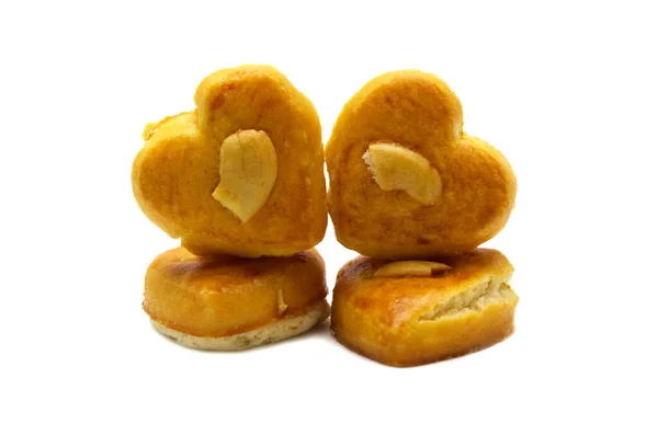 Καρύδι Κάσιους Singapore Cookies Σχήματος Καρδιάς Που Απομονώνονται Λευκό Φόντο — Φωτογραφία Αρχείου