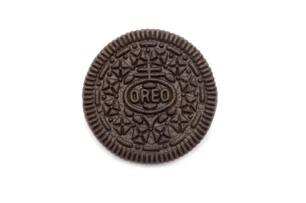 Oreo Kekse Isoliert Auf Weißem Hintergrund Ist Ein Sandwich Schokoladenkekse — Stockfoto