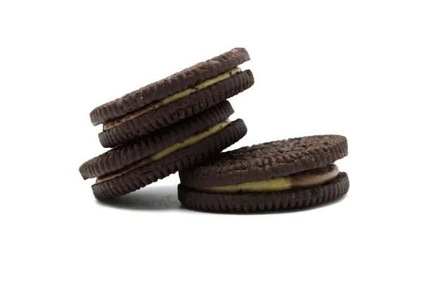 Oreo Μπισκότα Απομονώνονται Λευκό Φόντο Είναι Μπισκότα Γεύση Φυστικοβούτυρου Και — Φωτογραφία Αρχείου