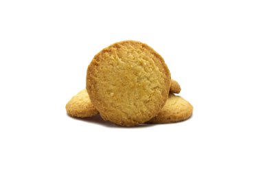 Beyaz arka planda izole edilmiş çeşitli Noel tereyağlı kurabiyeler. Sezon kutlamaları için atıştırmalık.. 