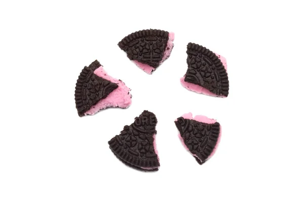 Oreo Μπισκότα Απομονώνονται Λευκό Φόντο Είναι Ένα Σάντουιτς Σοκολάτα Μπισκότα — Φωτογραφία Αρχείου