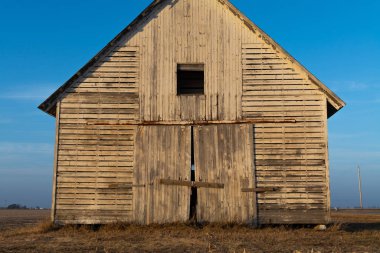 Orta batıdaki ahır.
