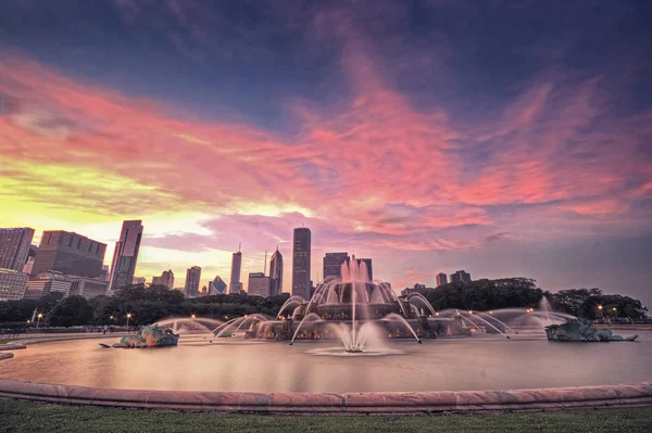 Chicgao Buckingham Fountain Sunset, Chicago, USA - Stock-foto