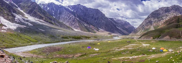 Río Drass Fluye Través Las Poderosas Montañas Del Himalaya Más — Foto de Stock