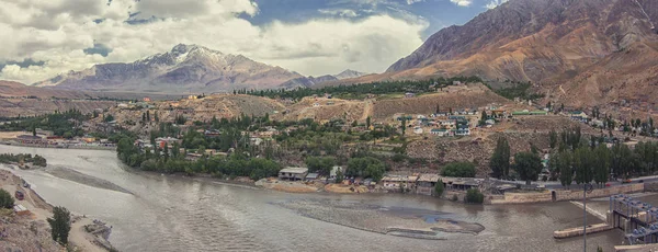 Letecký Pohled Horská Města Kargil Nachází Posteli Vysoké Himálajské Hory — Stock fotografie