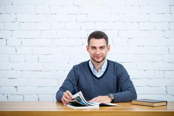 Young Businessman Guy Sits Table Book — Stock Photo, Image