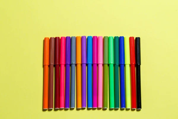 Multicolored Markers Drawing Yellow Paper Background — Stock Photo, Image