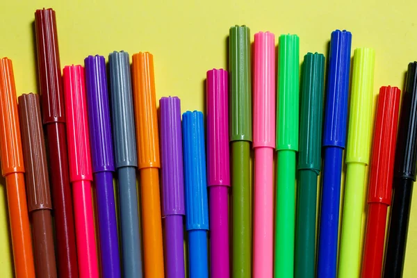 Multicolored Markers Drawing Yellow Paper Background — Stock Photo, Image