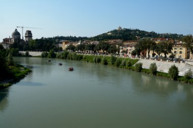 Adyga Nehri Verona, İtalya.