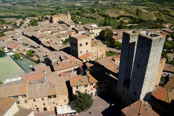 Vue aérienne de la ville de San Gimignano en Toscane, Italie . — Photo