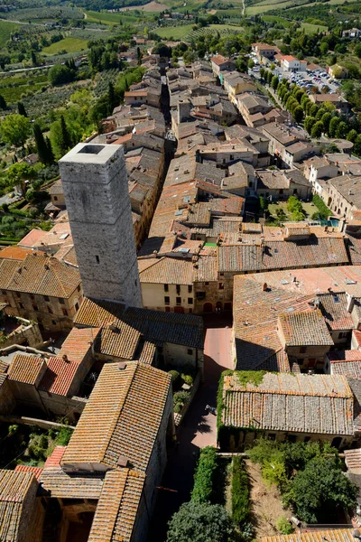 Vue aérienne de la ville de San Gimignano en Toscane, Italie . — Photo