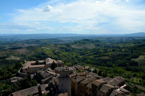 Flygfoto över staden San Gimignano i Toscana, Italien. — Stockfoto