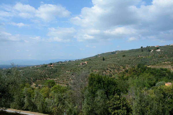 Paisagem toscana nas proximidades da cidade de Vinci — Fotografia de Stock