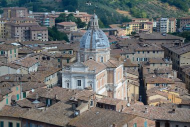 Toskana, İtalya'da Siena şehrin havadan görünümü.