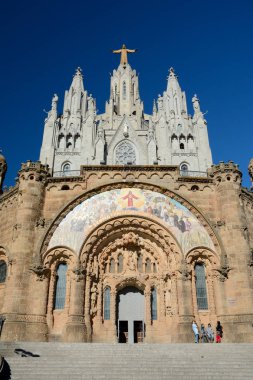 Tibidabo Barcelona, İspanya üzerinde İsa'nın kutsal kalbi Tapınağı