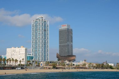 Gökdelenler Beach Barcelona, İspanya