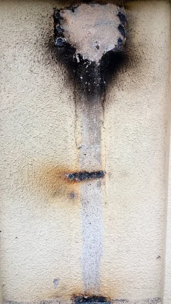 Danneggiato sporco e bruciato platered parete bacground — Foto Stock