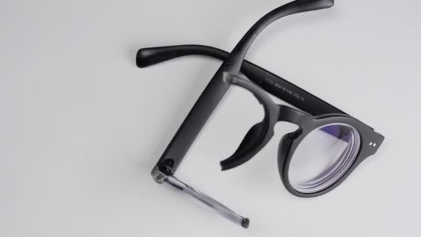 Girando quebrado óculos Diopter Preto . — Vídeo de Stock