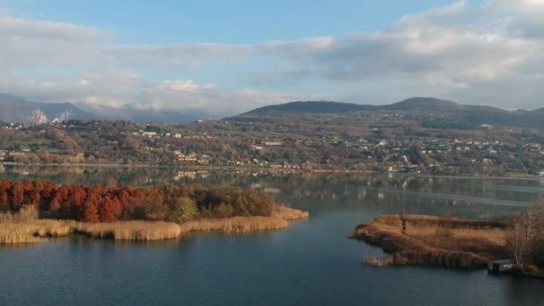 Paisagem Lago Annone Outono — Vídeo de Stock