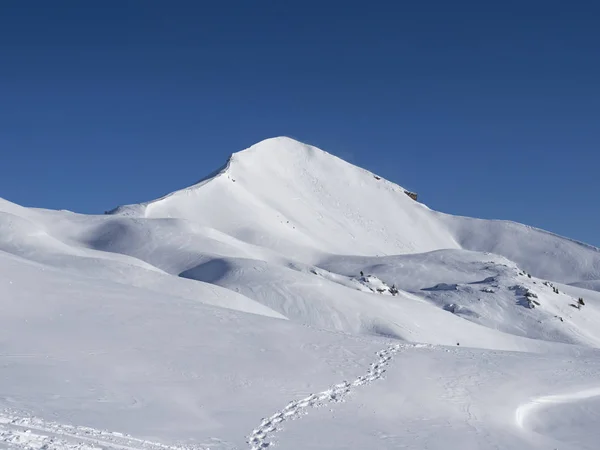意大利阿尔卑斯山的冬季风景 — 图库照片