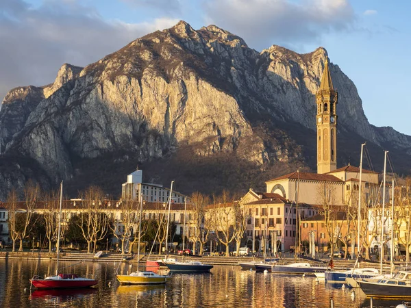 Sunset on the lakeside of Lecco — Stock Photo, Image