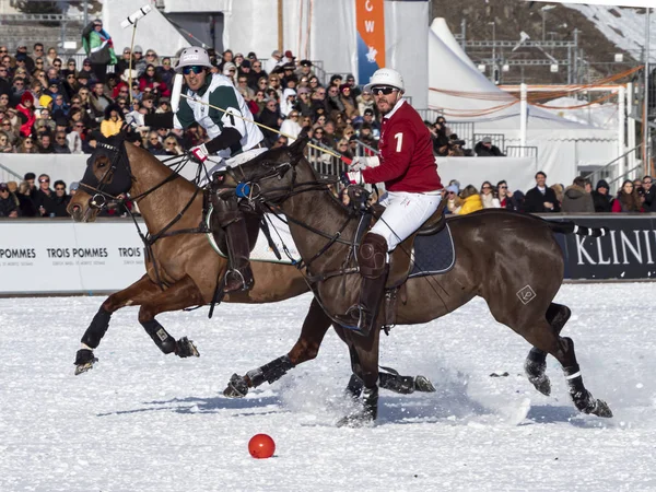 St.Moritz – 2020年1月26日: Snow Polo World CupでのゲームアクションSt.Moritz 2020 — ストック写真