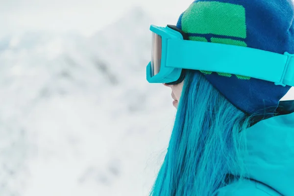 Snowboardzista Kobieta w okulary — Zdjęcie stockowe