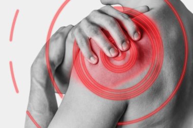 Bir omuz, akut ağrı yakın çekim.