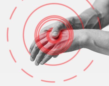 Bir erkek elinde akut ağrı.