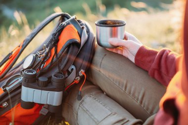 Kadın explorer açık aittir. 