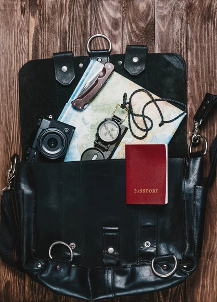 Travel objects in a suitcase. — Stock Photo, Image