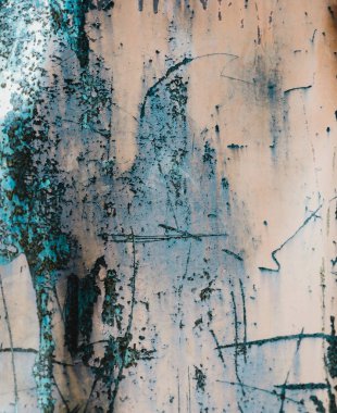 Paslı metal yüzeyi çizik ile. 