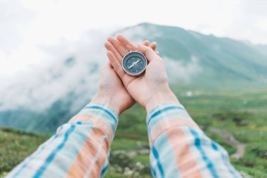 Explorer açık pusula ile. 