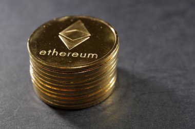 Ethereum sikke sütun. Sanal Kripto para kavramı.