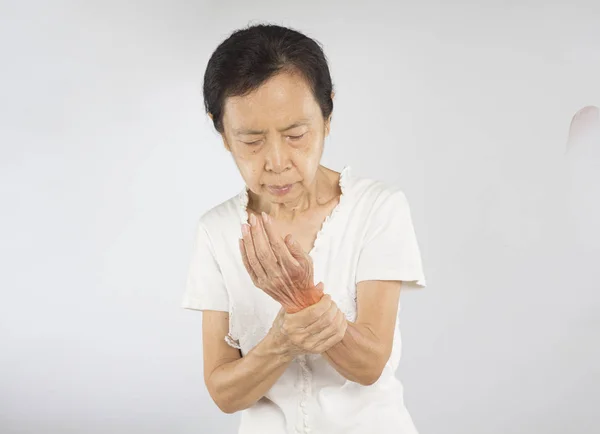 Alte Asiatische Frau Fühlt Sich Handgelenk Verletzt — Stockfoto