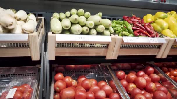 Овощи Супермаркете — стоковое видео