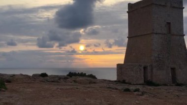 Malta günbatımları Malta 'nın her yerinde inanılmaz derecede güzeldir.