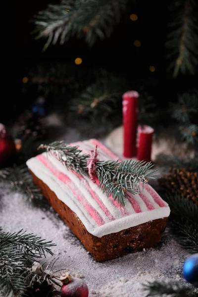 Stollen Bosque Nevado Año Nuevo Pastelito Navidad Con Especias Frutas — Foto de Stock