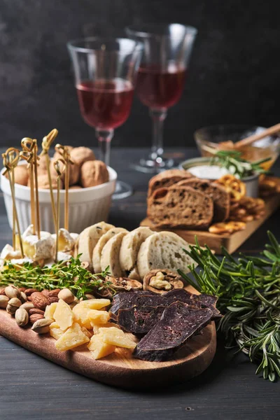 Delicious Snacks Wine Several Varieties Cheese Nuts Ciabatta Sausage Old — Stock Photo, Image